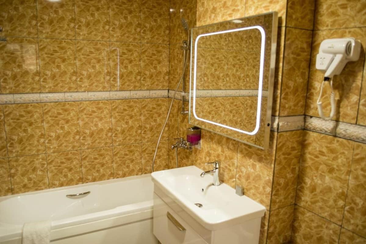 Hotel Jouvence International Yaounde Exterior photo