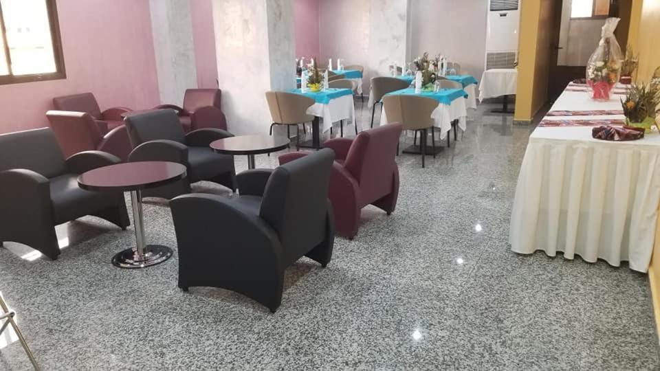 Hotel Jouvence International Yaounde Exterior photo